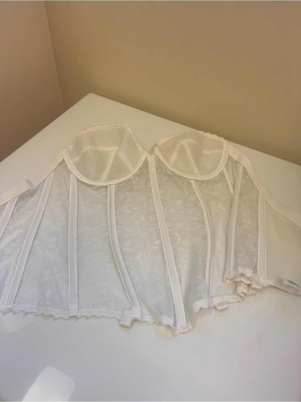 White Lace Bustier Bandeau with Floral Boning - Picture 3 of 6